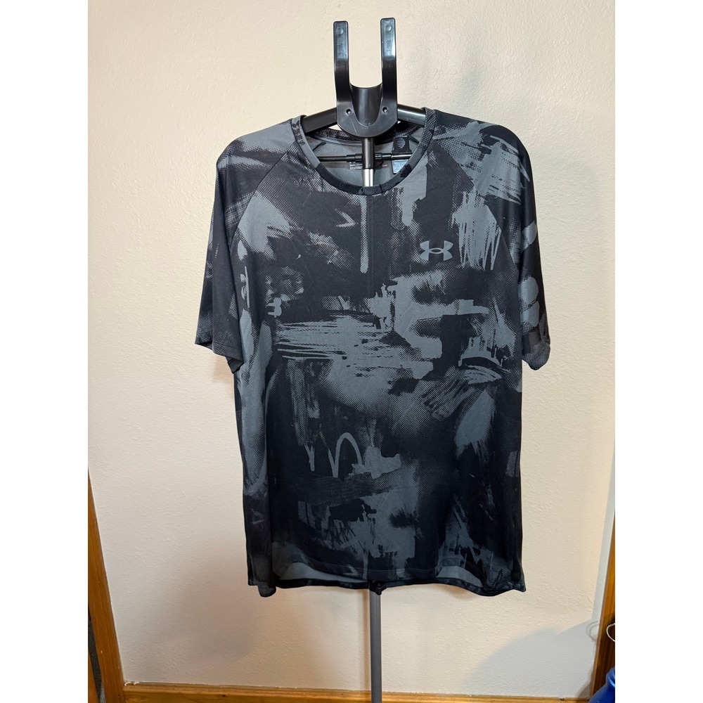 Under Armour HeatGear Mens XXL Black Grey Abstract Graphic Training Shirt Loose